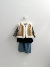 Cargar imagen en el visor de la galería, 【予約】リバーシブルベスト AW 韓国 韓国子供服 2026　トップス　 atomeme Wselect
