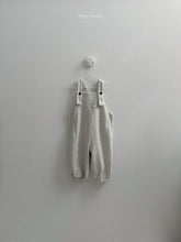 Cargar imagen en el visor de la galería, 【予約】テリーオーバーオール AW 韓国 韓国子供服 2026 minirobe
