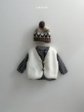 Load image into Gallery viewer, 【予約】アンゴラハーフTシャツ AW 韓国 韓国子供服 2026 minirobe
