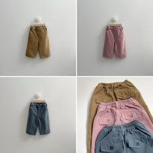 Cargar imagen en el visor de la galería, 【予約】ボタンピーチパンツ AW 韓国 韓国子供服 bottom　パンツ　コーデユロイ　2026 minirobe　Wselect
