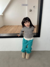 Charger l'image dans la galerie, 【予約】コージーvネックニット AW 韓国 韓国子供服 2026 digreen
