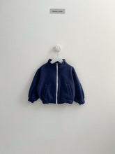 Cargar imagen en el visor de la galería, 【予約】キャメルジップアップ AW 韓国 韓国子供服 2026 digreen
