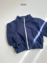 Cargar imagen en el visor de la galería, 【予約】キャメルジップアップ AW 韓国 韓国子供服 2026 digreen
