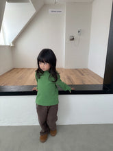 Cargar imagen en el visor de la galería, 【予約】クロスTシャツ AW 韓国 韓国子供服 2026 digreen
