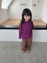 Cargar imagen en el visor de la galería, 【予約】クロスTシャツ AW 韓国 韓国子供服 2026 digreen
