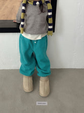 Load image into Gallery viewer, 【予約】ソボロスペシャルパンツ AW 韓国 韓国子供服 2026 digreen
