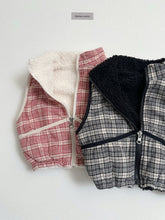 Cargar imagen en el visor de la galería, 【予約】リバーシブルベスト AW 韓国 韓国子供服 2026 digreen
