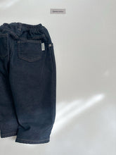 Cargar imagen en el visor de la galería, 【予約】ノードダークデニム AW 韓国 韓国子供服 2026 digreen
