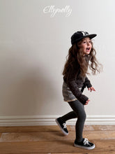 Charger l'image dans la galerie, 【予約】ブラッシュベーシックタイツ AW 韓国 韓国子供服 2026 ellymolly
