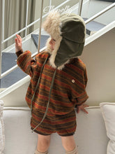 Cargar imagen en el visor de la galería, 【予約】グローブニットパンツ AW 韓国 韓国子供服 2026 ellymolly
