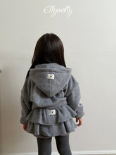 Charger l'image dans la galerie, 【予約】モングリフードパーカー AW 羽織　パーカー　韓国 韓国子供服 2026 ellymolly
