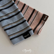 Charger l'image dans la galerie, 【予約】スノーウォーマータートルネック AW 韓国 韓国子供服 2026 ellymolly
