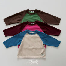 Charger l'image dans la galerie, 【予約】レーヨンカラーブロックラグランTシャツ ロンT　AW 韓国 韓国子供服 2026 ellymolly
