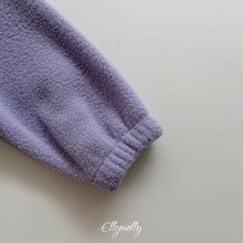 Load image into Gallery viewer, 【予約】ポメリハイネックMTM AW 韓国 韓国子供服 2026 ellymolly
