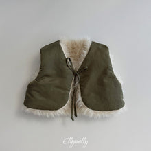 Charger l'image dans la galerie, 【予約】パブリックリバーシブルベスト AW 韓国 韓国子供服 2026 ellymolly
