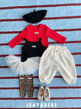 Load image into Gallery viewer, 【予約】シンプル トップス AW 韓国  韓国子供服　2026 JEAYABEBE - W select  baby kids
