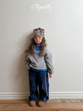 Charger l'image dans la galerie, 【予約】ラインウォークフリースラインデニム AW 韓国 韓国子供服 2026 ellymolly
