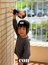 Load image into Gallery viewer, 【予約】ボーダーＴシャツ AW 韓国  韓国子供服　2026 CON
